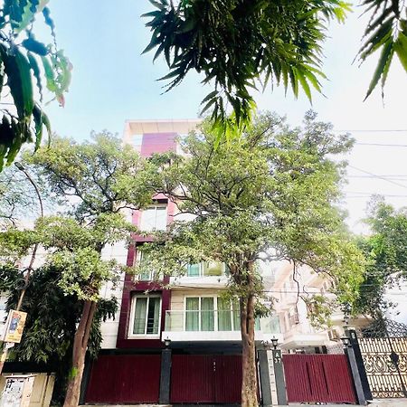 Olive Serviced Apartments - New Friends Colony Nuova Delhi Esterno foto
